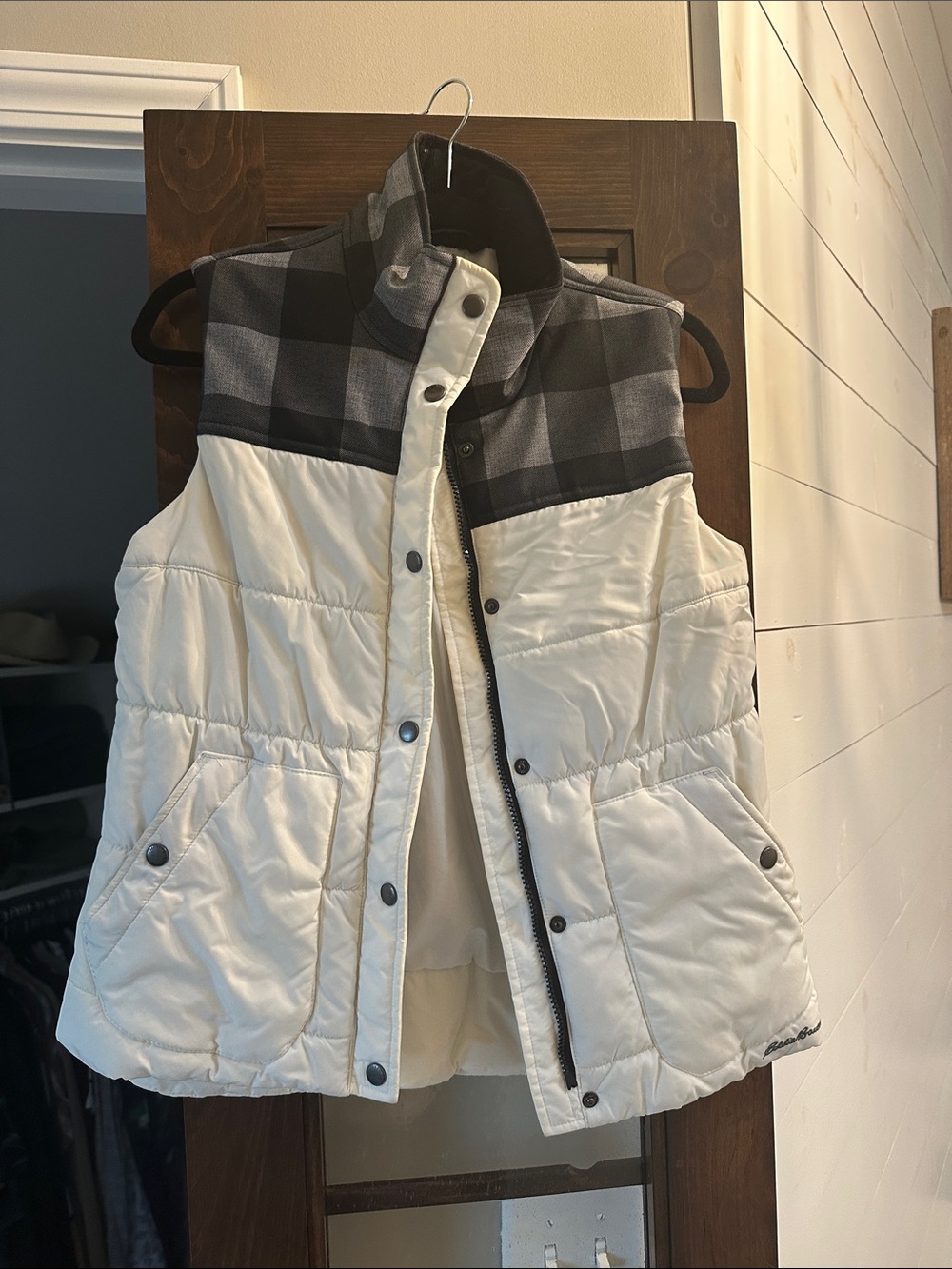 Eddie Bauer White Quilted Puffer Vest with Gray Plaid Yoke